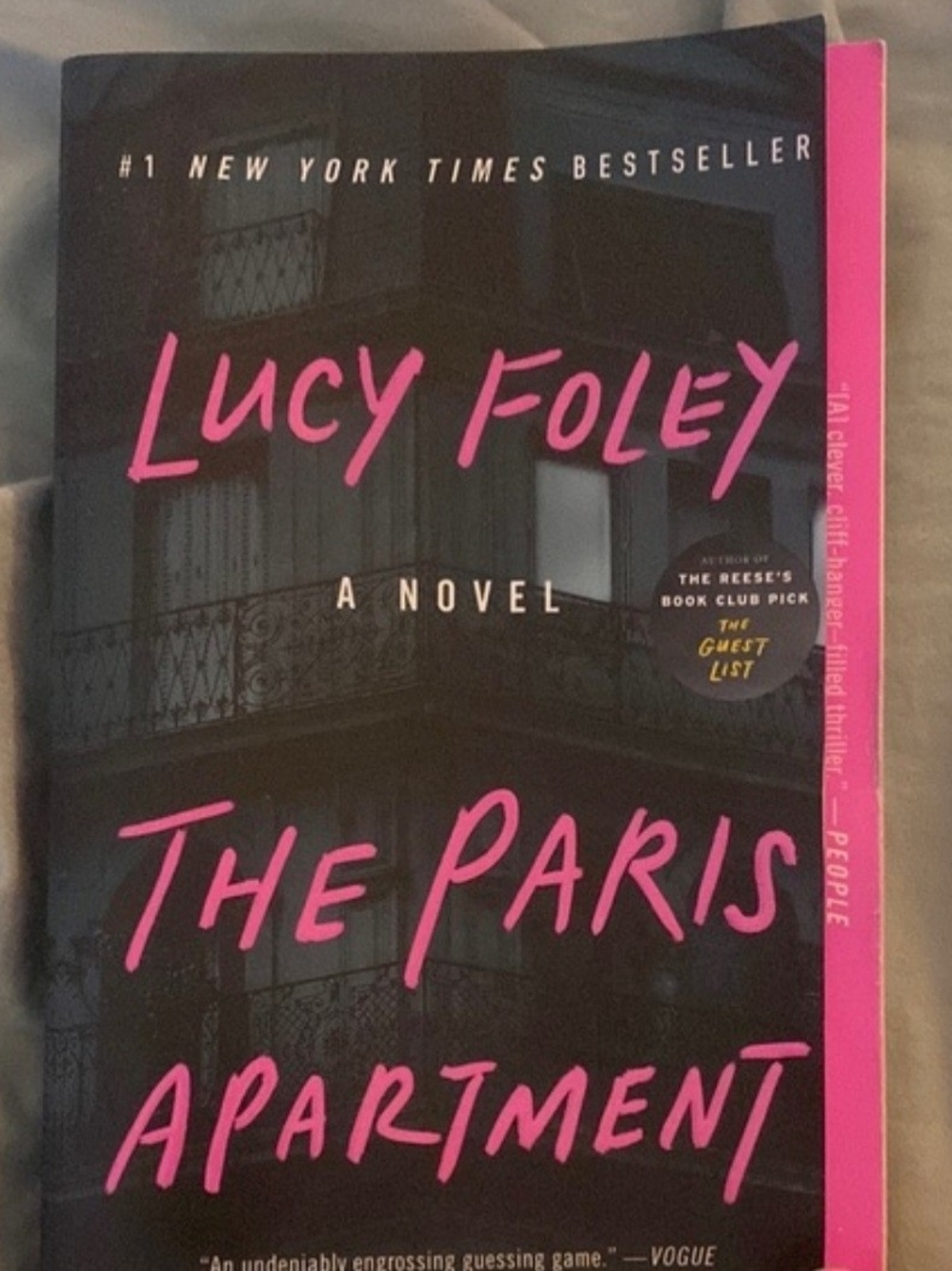 Lucy Foley The Paris Apartment – Novel (Pink & Black Cover)